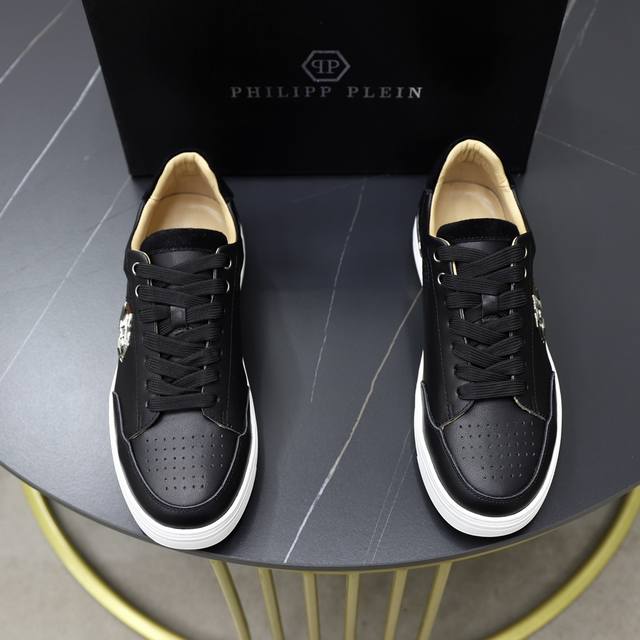 出厂价： Philip Plein-菲利普普来因size：38-44 45定制 普来因男鞋要好货的看过来，专柜啥样我啥样，从皮料到细节，堪称精品！请用心感受德国